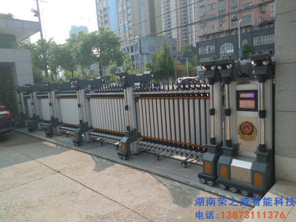 長(zhǎng)沙電動(dòng)伸縮門(mén)