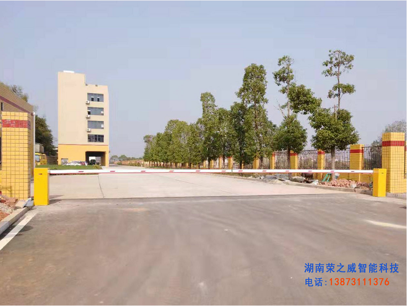 長(zhǎng)沙伸縮門(mén),長(zhǎng)沙電動(dòng)門(mén),長(zhǎng)沙電動(dòng)伸縮門(mén),長(zhǎng)沙伸縮門(mén),長(zhǎng)沙電動(dòng)伸縮門(mén)廠