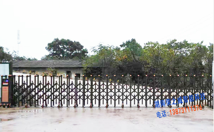 長(zhǎng)沙伸縮門,長(zhǎng)沙電動(dòng)門,長(zhǎng)沙電動(dòng)伸縮門,長(zhǎng)沙伸縮門,長(zhǎng)沙電動(dòng)伸縮門廠